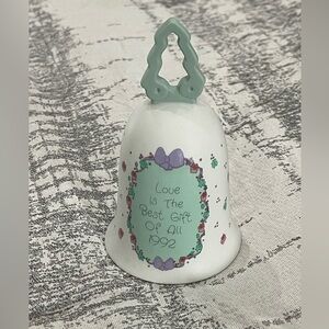 Precious Moments “Love is the Best Gift of All 1992”‎ Christmas Bell